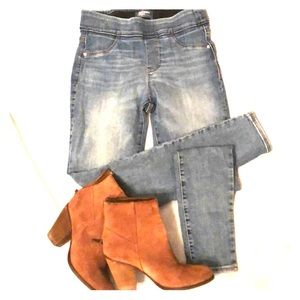 Old navy pull on rockstar jeans